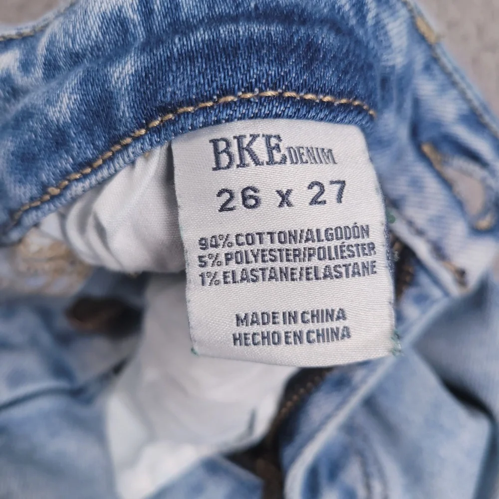 BKE Jeans 26 Stella Ankle Skinny Slim Fit Low Rise Distressed Light Wash